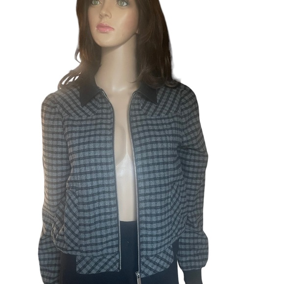 New! Riley & Rae Reid Plaid Blazer,
Created for Macy's size XS - Picture 4 of 14